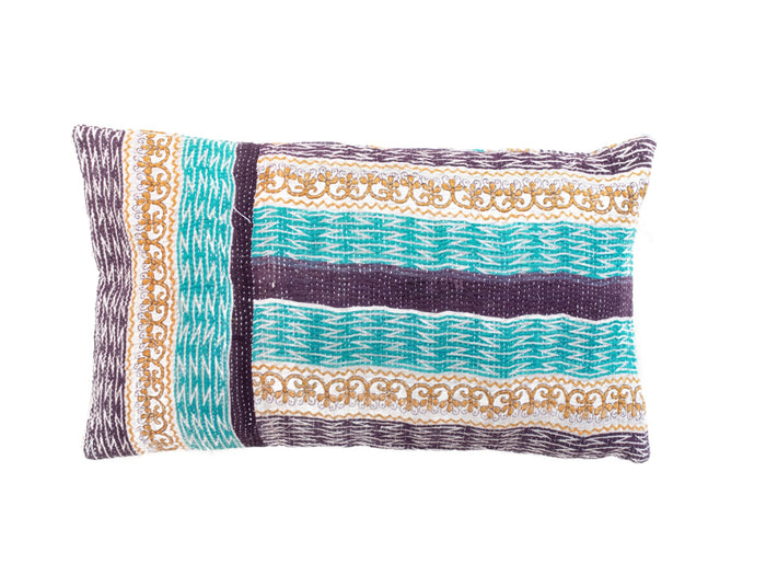 Sari pillowcase 30x50 in red with turquoise circle pattern, colorful oriental motifs and boho/Indian vintage style.