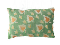Sari pillowcase 60x40 with colorful vintage oriental patterns in pink, purple and yellow, boho bohemian Indian pillow with unique upcycled sari design