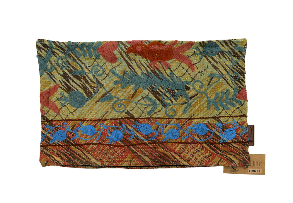 Suzani Kissenbezug 30x50 cm in Vintage-Farben mit gelbem Grund, blau-rotem Blumenmuster und geschwungenen Ornamenten und Fransen im Boho-Stil