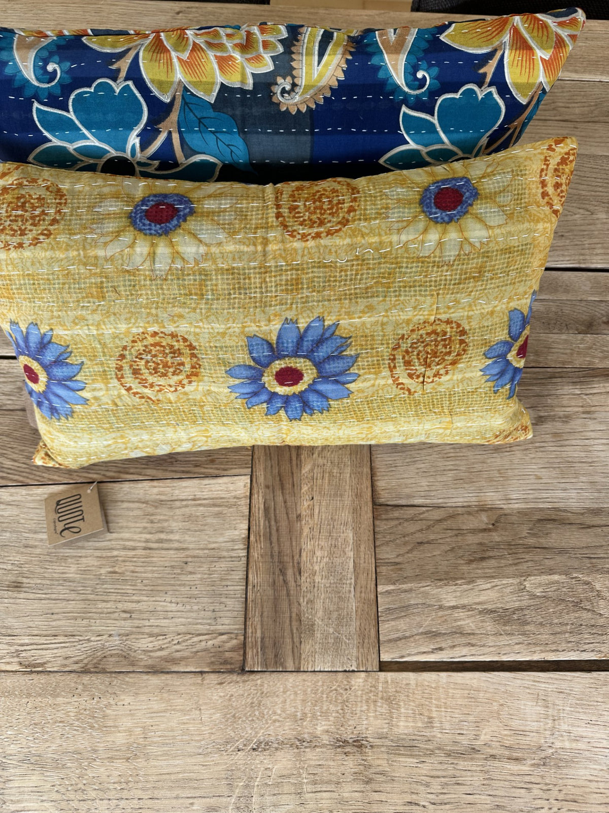 Kantha Duo 10 – 2 Sari pudebetræk 30×50 – Quote Copenhagen