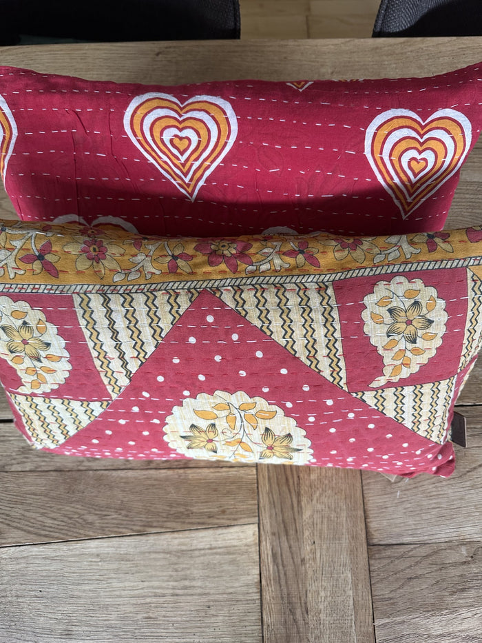 Kantha Duo 14 – 2 Sari pudebetræk 30×50 – Quote Copenhagen