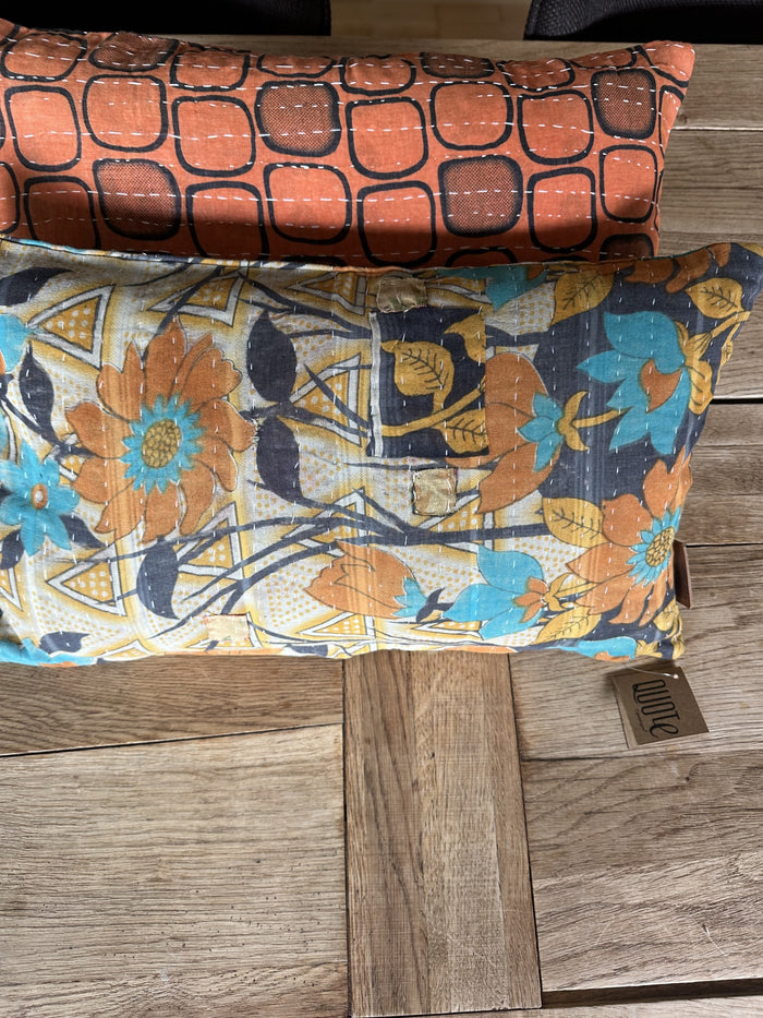 Kantha Duo 17 – 2 Sari pudebetræk 30×50 – Quote Copenhagen