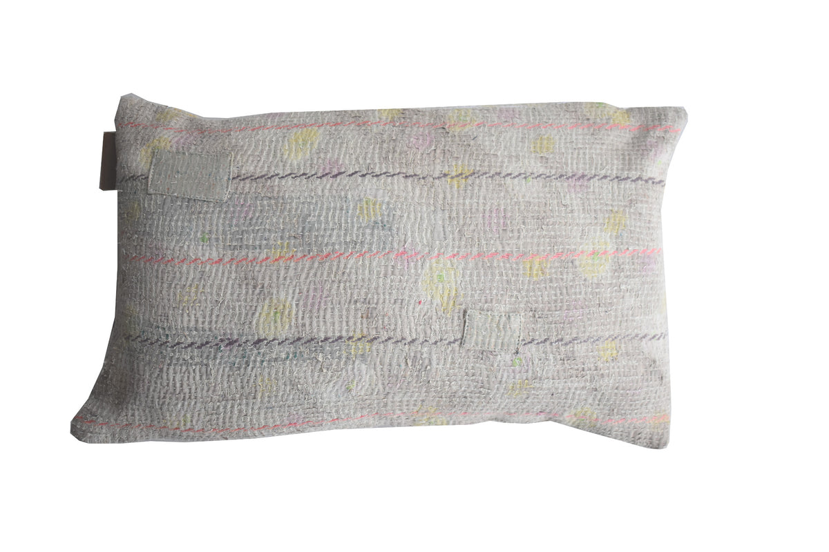 Sari pillowcase 30x50 in colorful vintage bohemian style with patterns in pink, teal, yellow, gold and black - unique Indian sari pillow/Indian pillowcase in upcycled fabric