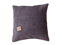 Sari pillowcase 50x50 in dark purple with discreet white pattern lines and bohemian vintage structure - unique Indian sari pillow in oriental style