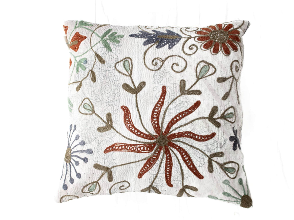 Unique suzani pillowcase 50x50 cm in white cotton with embroidered oriental flowers and sling in rust blue green and brown vintage bohemian